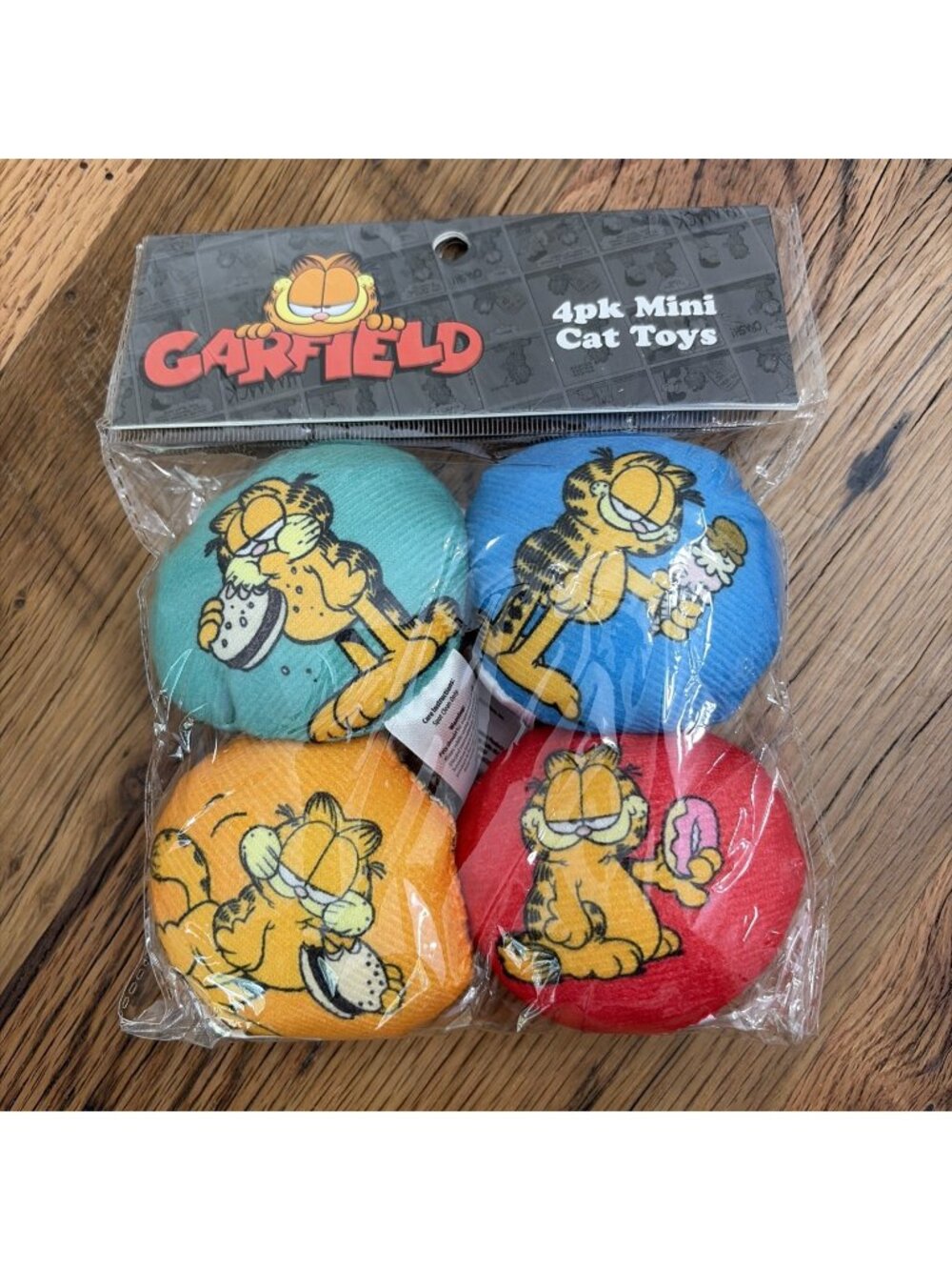 One (1) Pack Of 4 Mini Garfield Plush Toys For Cats—NEW—